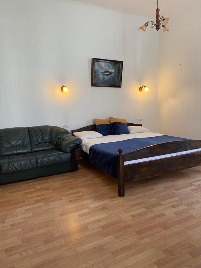 Aquamarine Hotel - Lauluvaeljak タリン エクステリア 写真