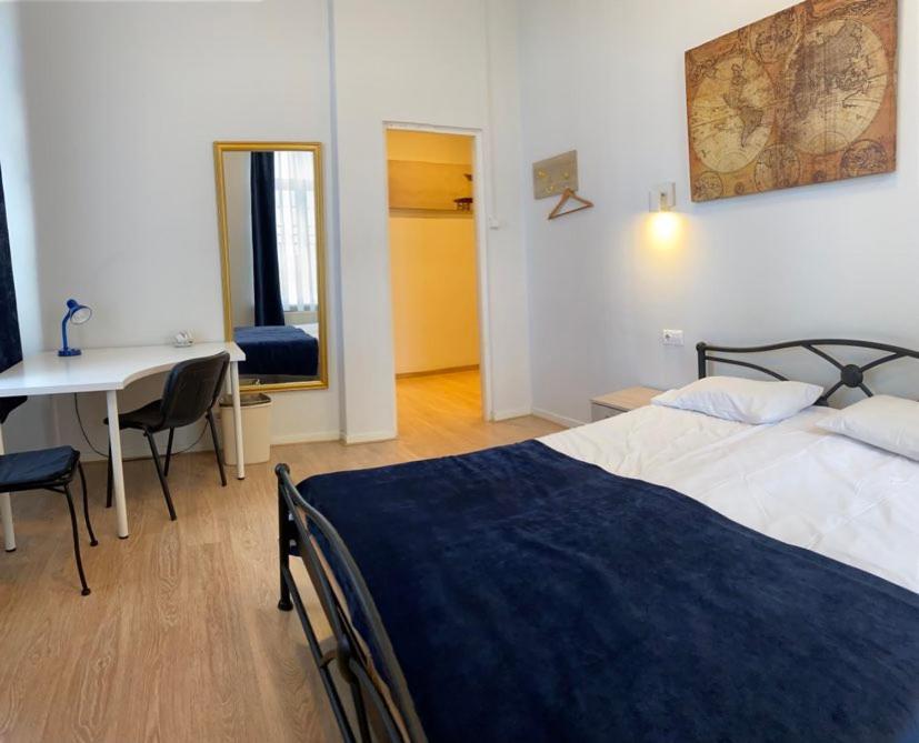 Aquamarine Hotel - Lauluvaeljak タリン エクステリア 写真