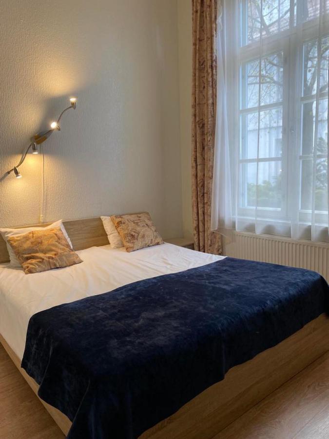 Aquamarine Hotel - Lauluvaeljak タリン エクステリア 写真