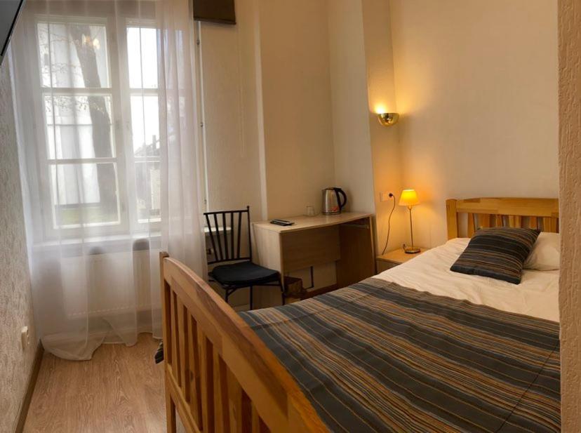 Aquamarine Hotel - Lauluvaeljak タリン エクステリア 写真