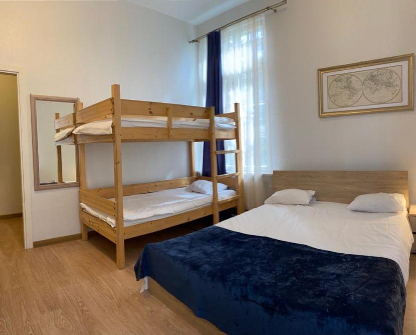 Aquamarine Hotel - Lauluvaeljak タリン エクステリア 写真